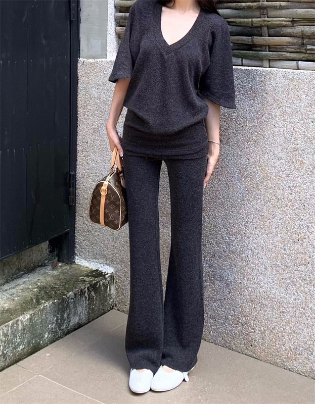 女装秋套装辣妹灰色V领宽松慵懒风半袖上衣翻边长裤微喇叭休闲裤|undefined