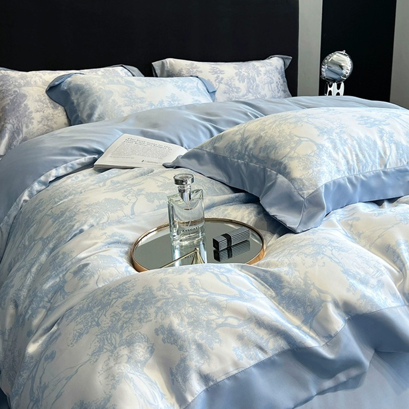 Traje de cuatro piezas de lujo ligero de seda de hielo de verano, estilo de verano de lujo ligero, edredón lavado de verano, sábanas, ropa de cama de tres piezas para dormitorio