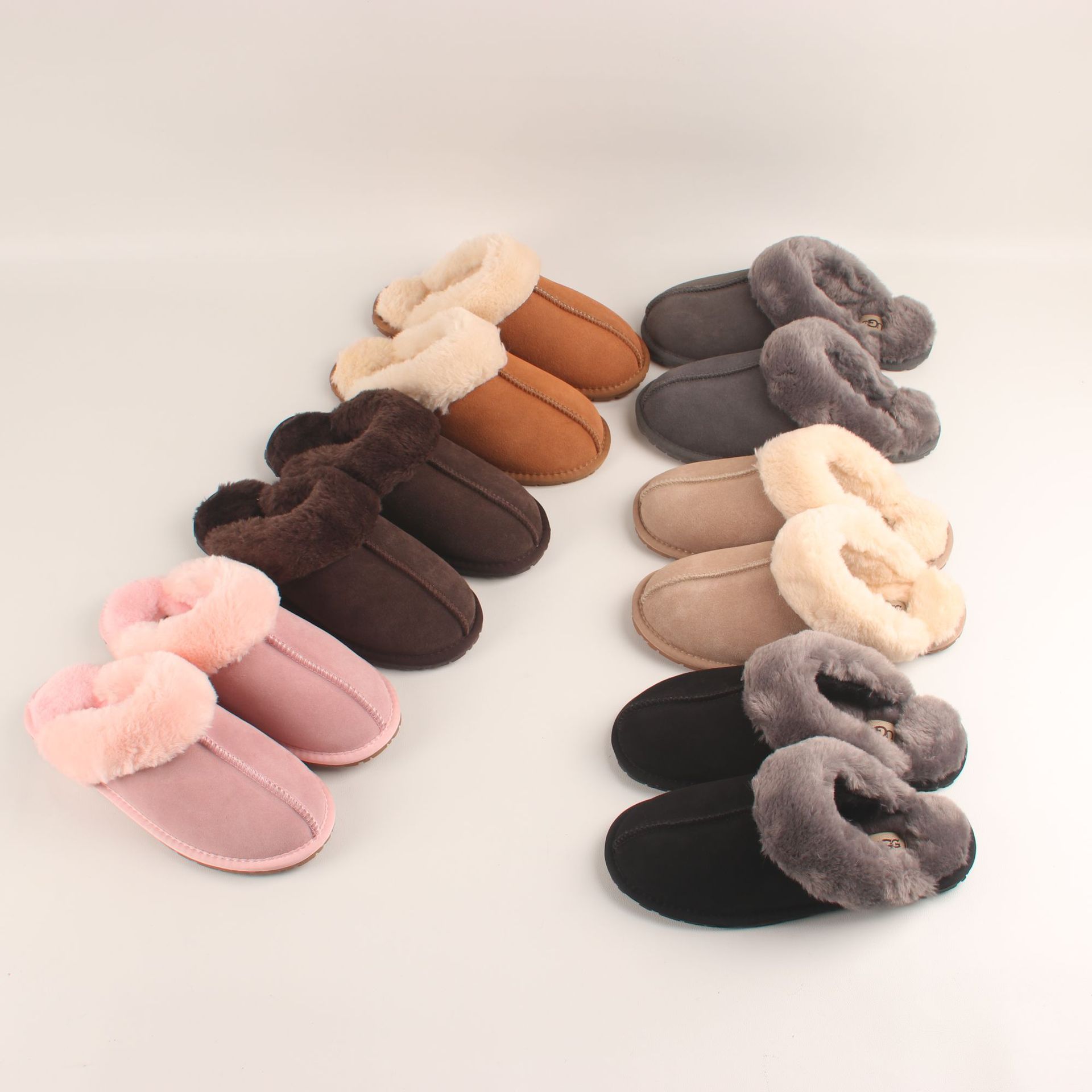 Winter comfortable slippers