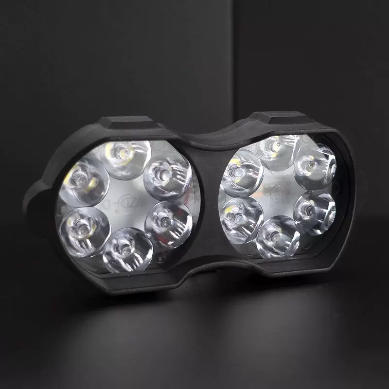 摩托车LED灯超亮射灯外贸批发头灯爆闪款照明灯多款白光12V聚光灯