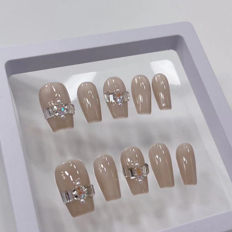 Pure handmade wearing armour solid color simple wind Love stick diamond flash phototherapy armour high color value bridal nail slices wholesale