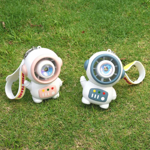 Creative Astronaut Turbine Small Fan, Space Person Bladeless Sunset Lamp USB Charging Fan Keychain Ornament