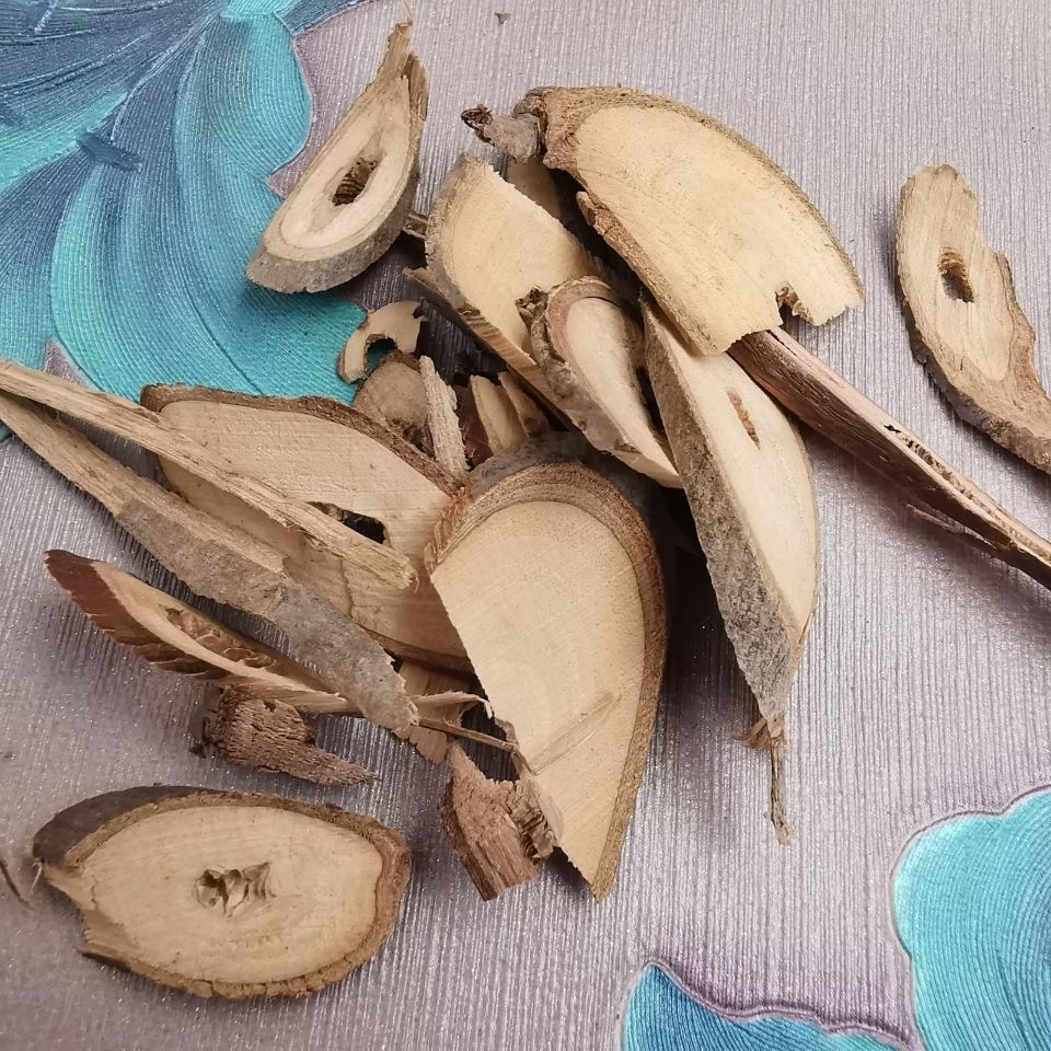 Walnut Branch Sliced Herb He Tao Zhi 1000g Dried Traditional Decoction Pieces in use
