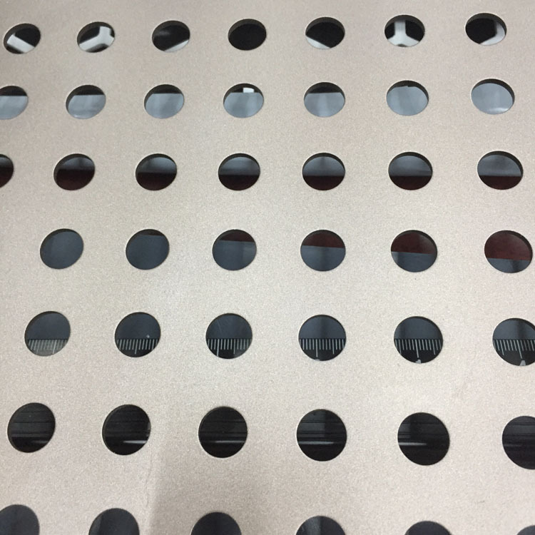建筑超市货架洞洞板不锈钢冲孔网 亿阔阳台垫板金属过滤冲孔网