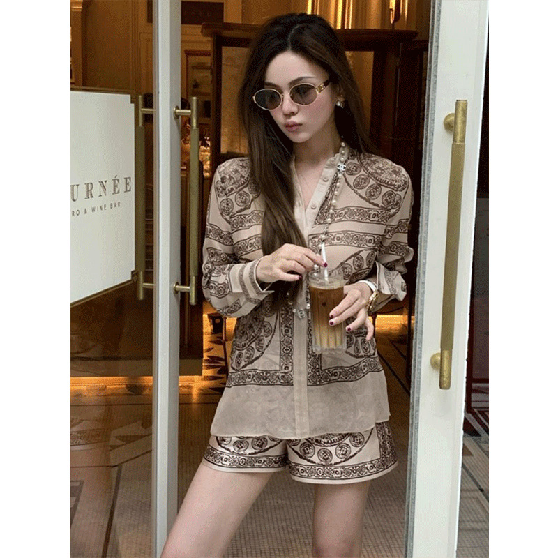 小香风套装名媛气质女装轻奢高级感高端奢华大牌衬衫短裤两件套女