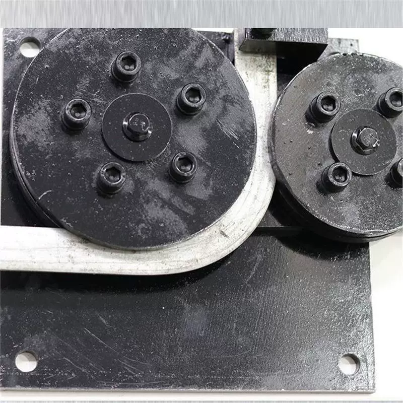 热镀锌扁铁扁钢水平弯手动折弯机新款扁铁直角90度弯手动折弯模具