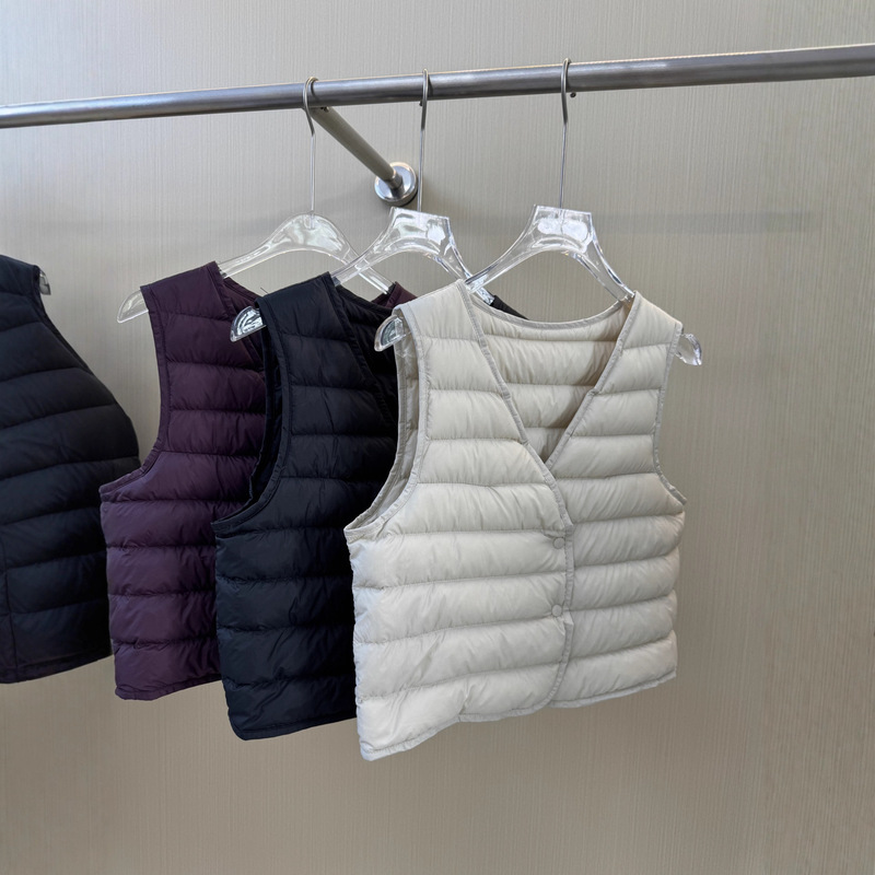 90 White Duck down Jacket Women's Short Lightweight Vest Liner 2025 New Winter Outwear Fashionable Inner Vest 90 White Duck down Jacket Women's Short Lightweight Vest Liner 2025 New Winter Outwear Fashionable Inner Vest