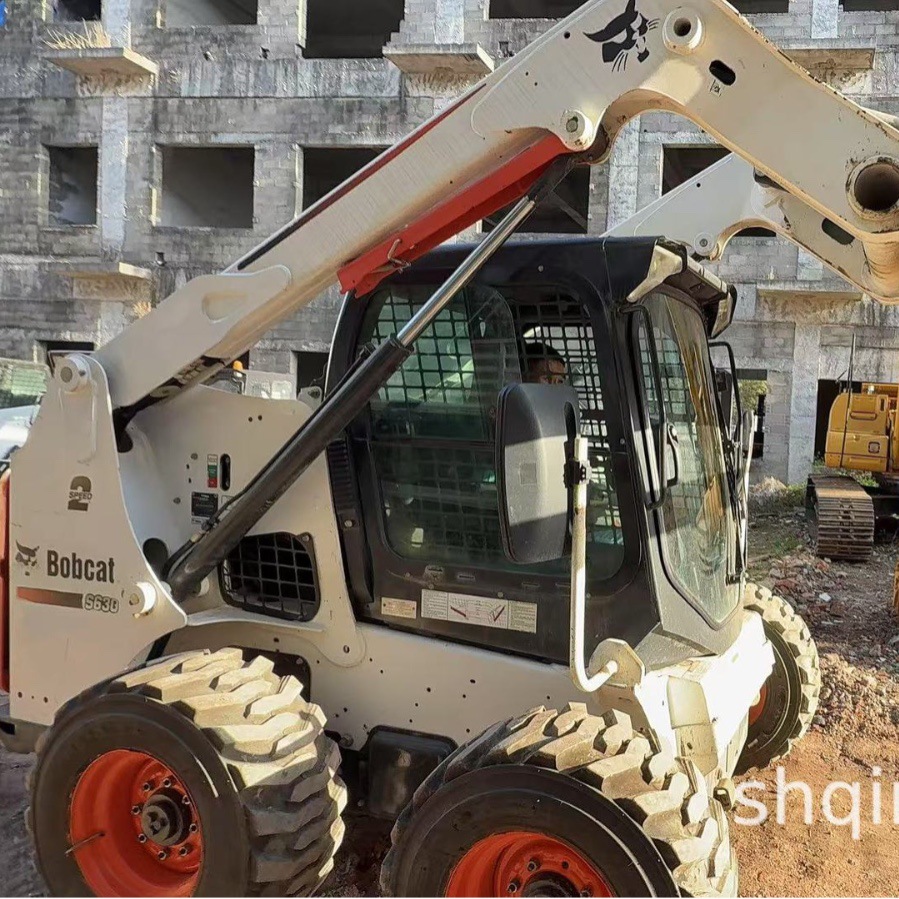 山猫S630多功能滑移装载机四驱小铲车BobcatS630 skidsteerloader