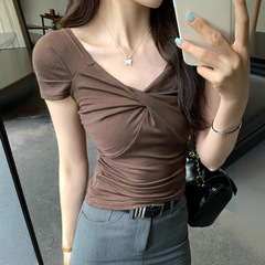 美式褶皱扭结短袖t恤女夏季2025新款纯欲辣妹修身气质露锁骨上衣