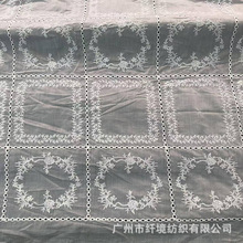 天丝绣花布刺绣面料 牛奶丝镂空刺绣雕孔 大方格连衣裙镂空刺绣布