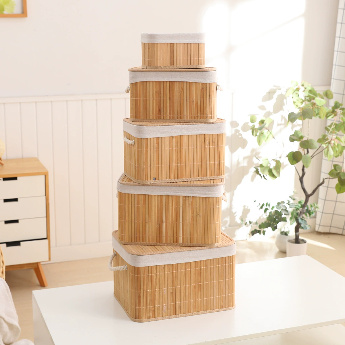 Тщательно отобранный пыленепроницаемый плетеный из бамбука контейнер для грязного белья, вместительная корзина для хранения детских игрушек, настольный контейнер для хранения косметики из соломенной ткани.