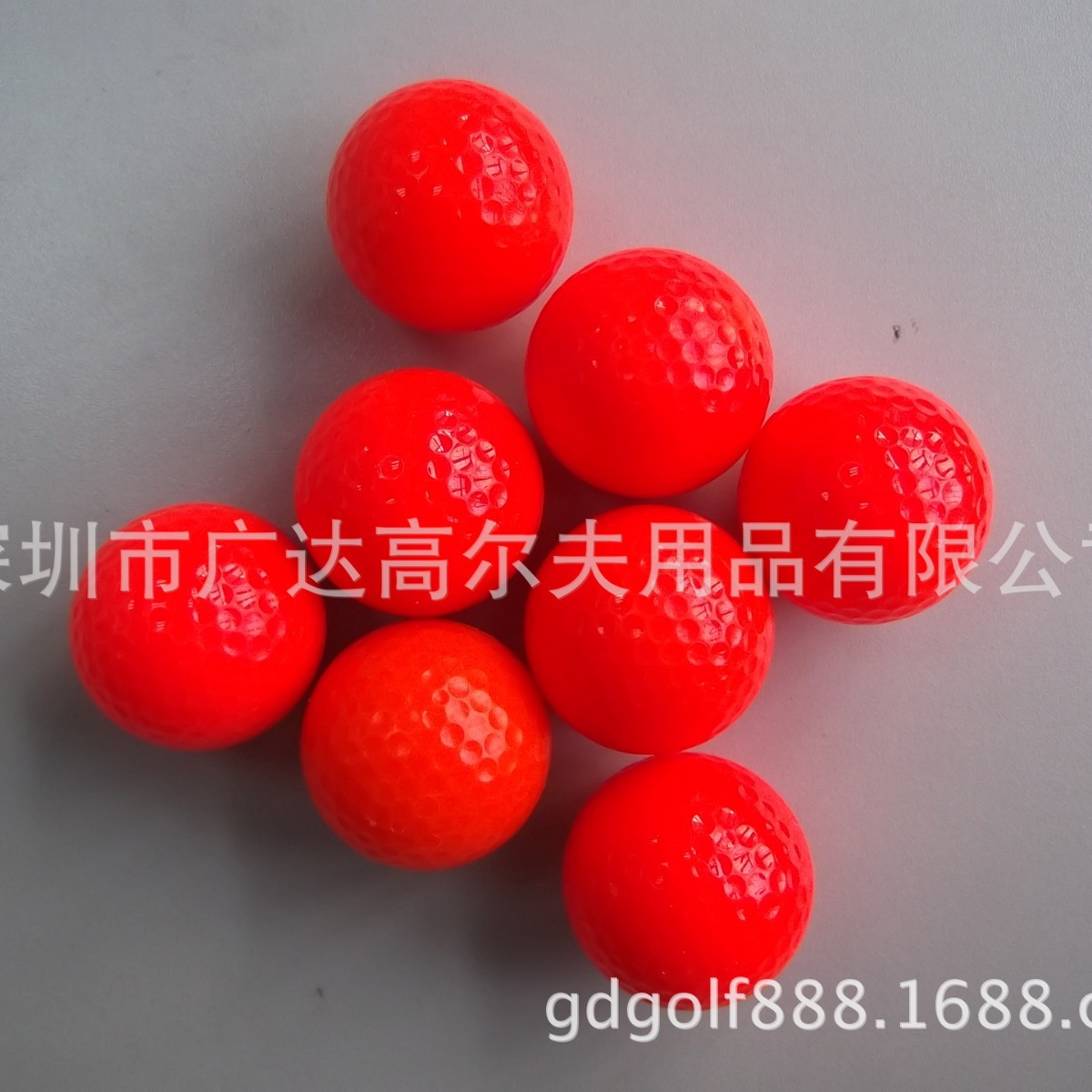 Los fabricantes de bolas de práctica de bolas de golf de golf pueden imprimir logotipos multicolores