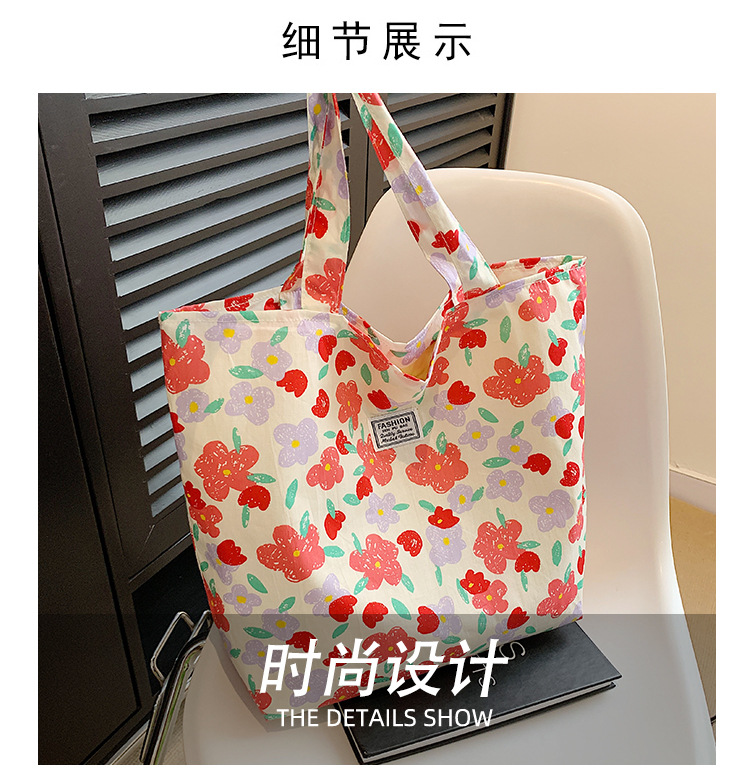 The large-capacity single-shoulder bag for student commuting is a bestseller in early spring. The Korean-style fresh and simple floral fabric bag is a versatile tote bag Item Picture