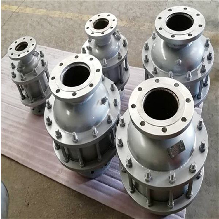 13637205290_606437619