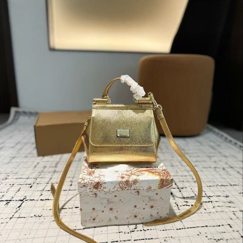 Dolce & Gabbana's New Fashionable Small Square Bag for Women, Shoulder Crossbody Bag, Handbag, High-End Versatile Gift Box Packaging
