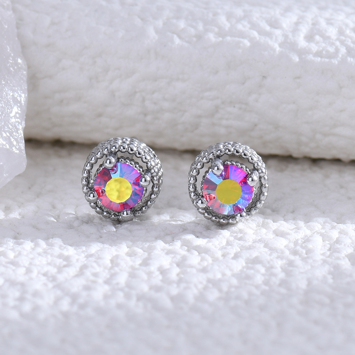 French Palace Style Round Simulation Stud Earrings For Women_voghion.com