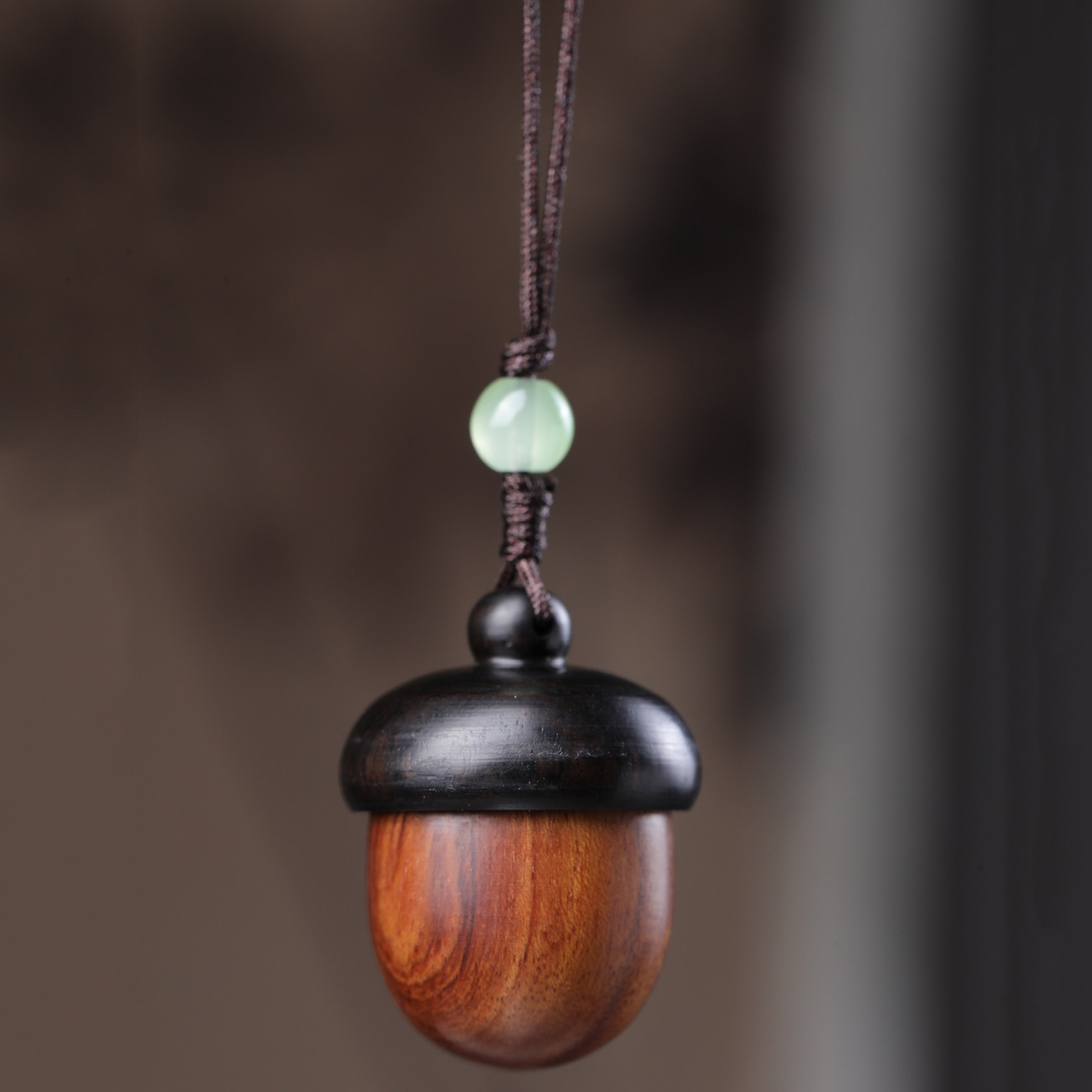 Wooden Gourd Incense Diffuser, Longevity Wish Hollow-Out Treasure Bottle with Tassel, Car Hanging Ornament, Suitable for Live Streaming