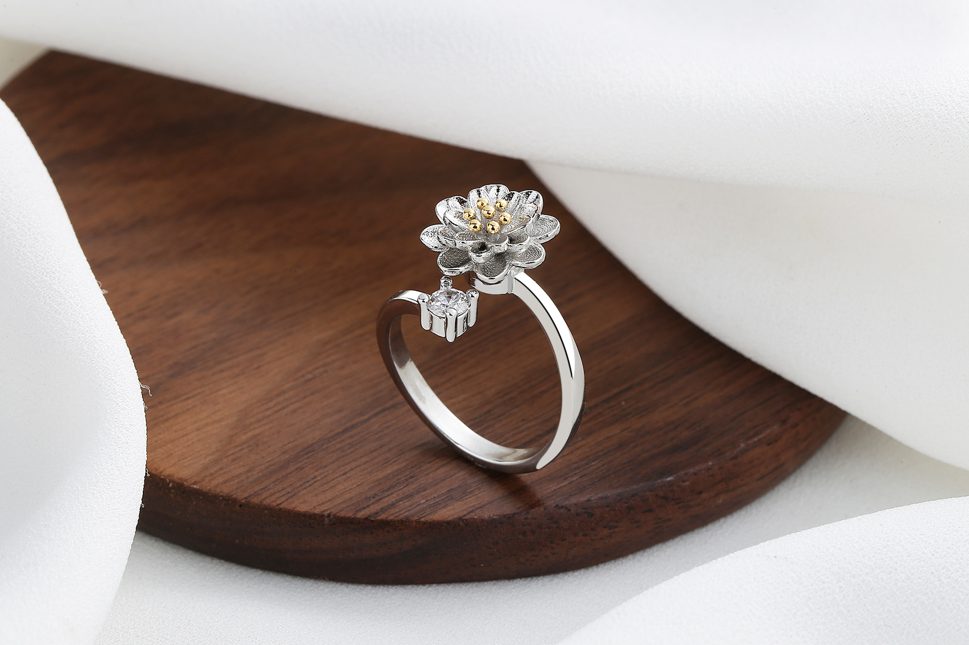 Fashion Star Moon Flower Metal Inlay Rhinestones Womenu0027S Rings