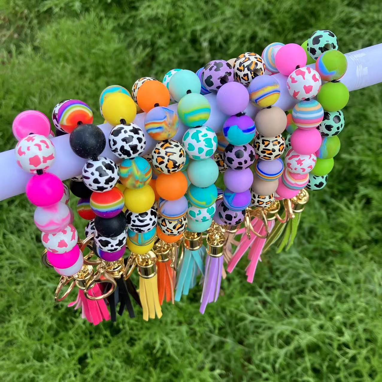 50g Weight Bracelets, Keychain Classification 1 Piece Quantity Holiday, Daily Occasion Silica Gel Material Color Block Pattern Casual, Vacation Style 1 Piece Casual Vacation Color Block Silica Gel Bracelets Keychain 无