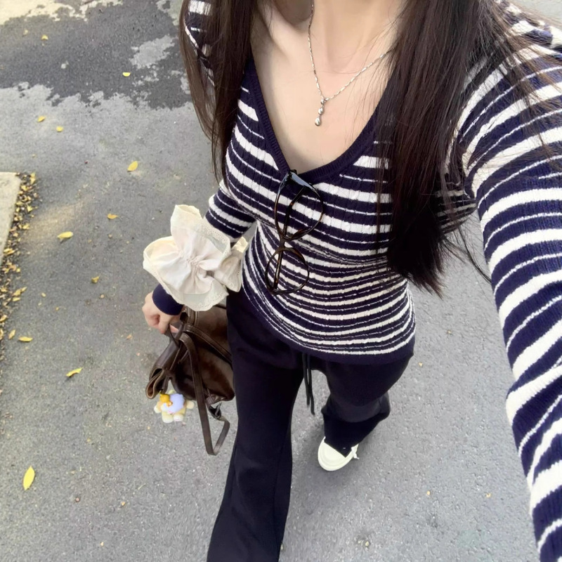 蓝白条纹V领针织衫女2025春秋新款美式复古修身显瘦短款套头上衣|undefined