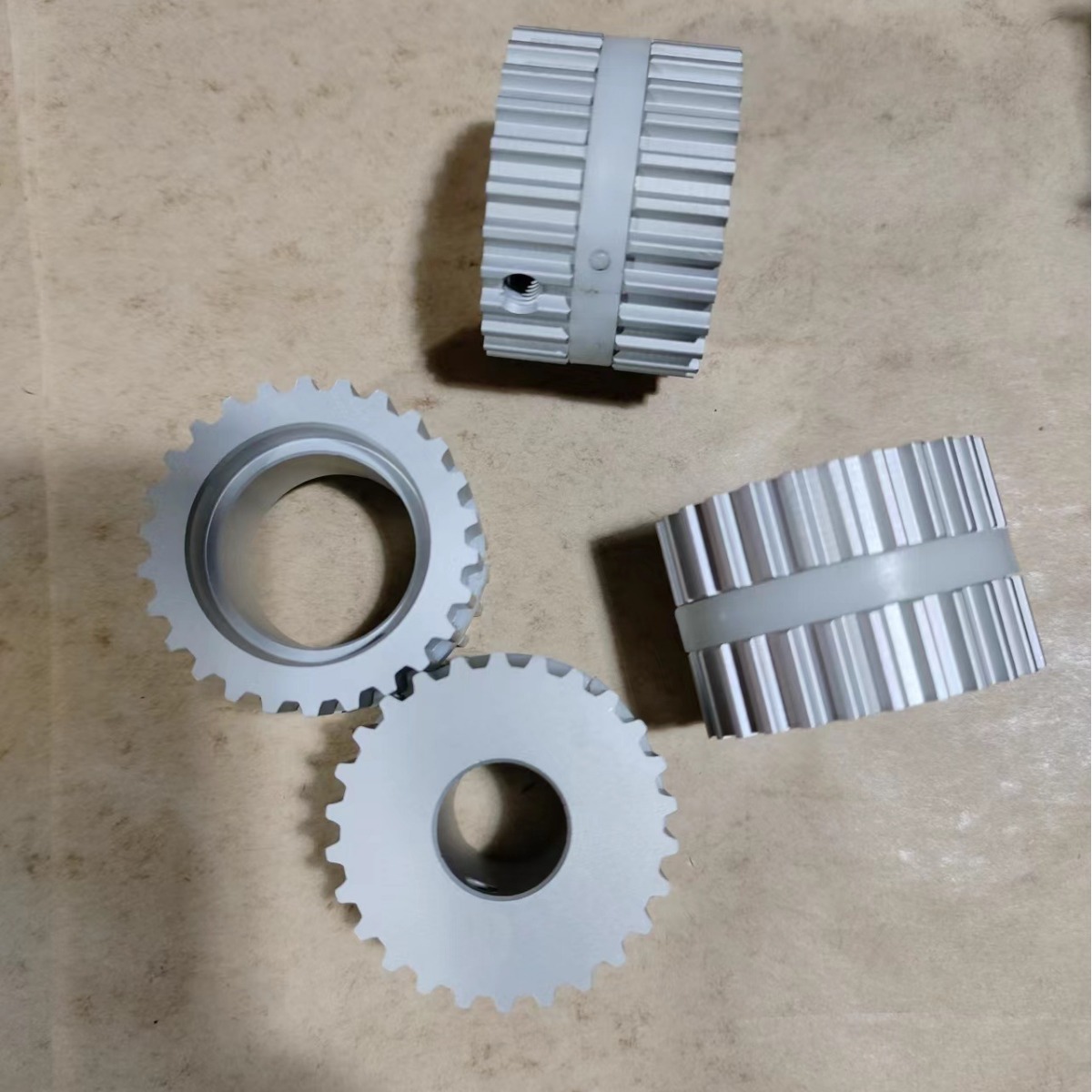 宁波工厂专业铝合金同步轮生产S5M光伏设备用塑料中间带加工批发