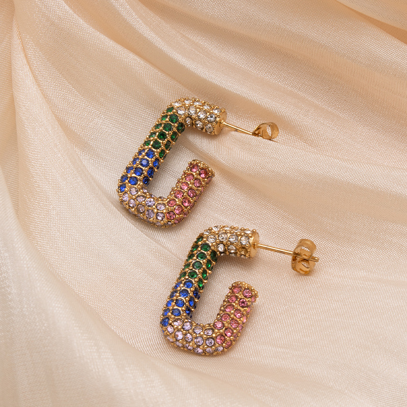 Cross-border nuevo diamante de color de acero inoxidable pendientes elegantes personalizados europeos y americanos retro de lujo 18K chapado en oro de la joyería de las mujeres