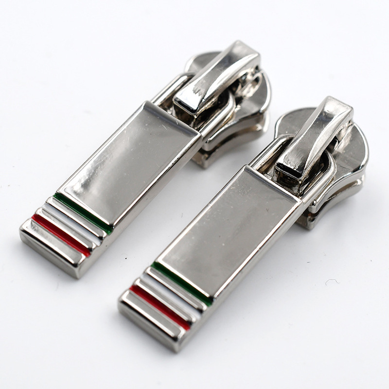 プルヘッド No.3、No.5、No.8、No.10/15/20 樹脂ジッパー用厚みのある大型金属プルヘッド黒ジッパーヘッド|undefined