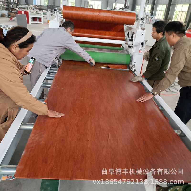 Película en espiral Máquina de laminación adhesiva de fusión en caliente Película de PVC Hoja acrílica Máquina de laminación plana de pegamento frío