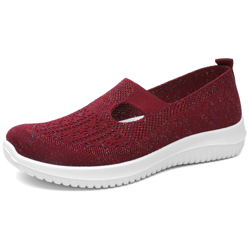 Viejos zapatos de tela de Beijing para mujeres mayores zapatos de verano ligeros suaves de mediana edad y ancianos zapatos de abuela cómodos transpirables un cabello