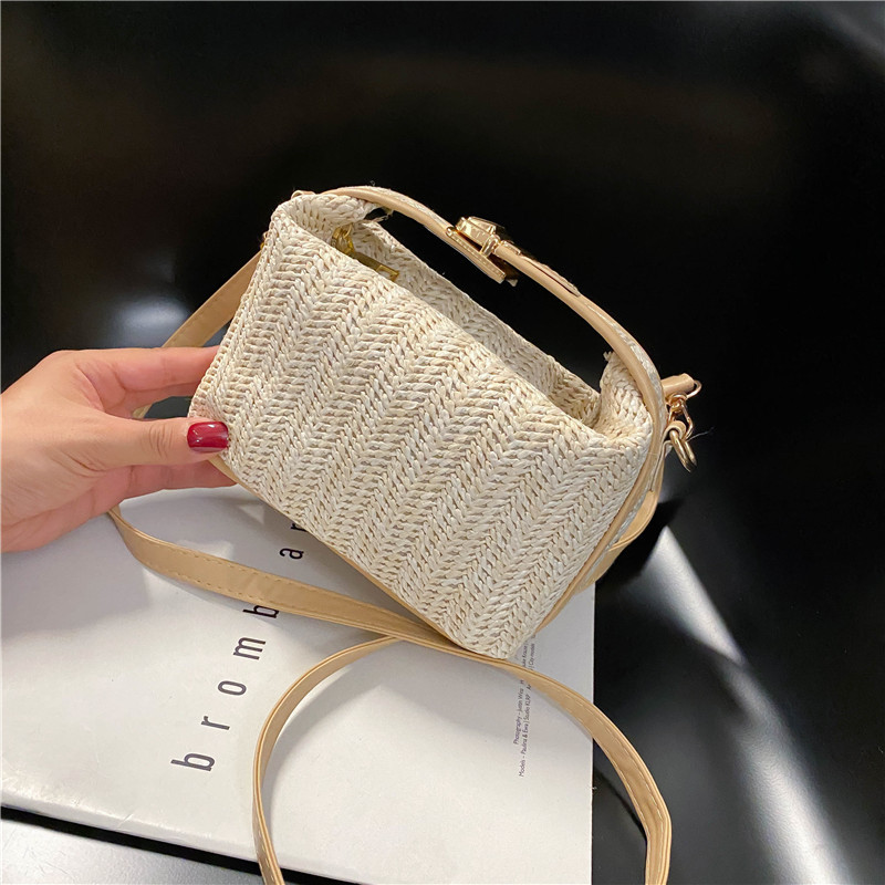 Nuevo estilo bolso Tejido estilo coreano bolso de mano de la moda bolso de las mujeres playa vacaciones hombro mensajero bolsa moda