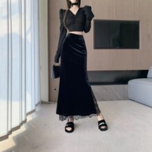 秋冬新款黑色丝绒半身裙女设计感蕾丝拼接高腰显瘦包臀开叉裙