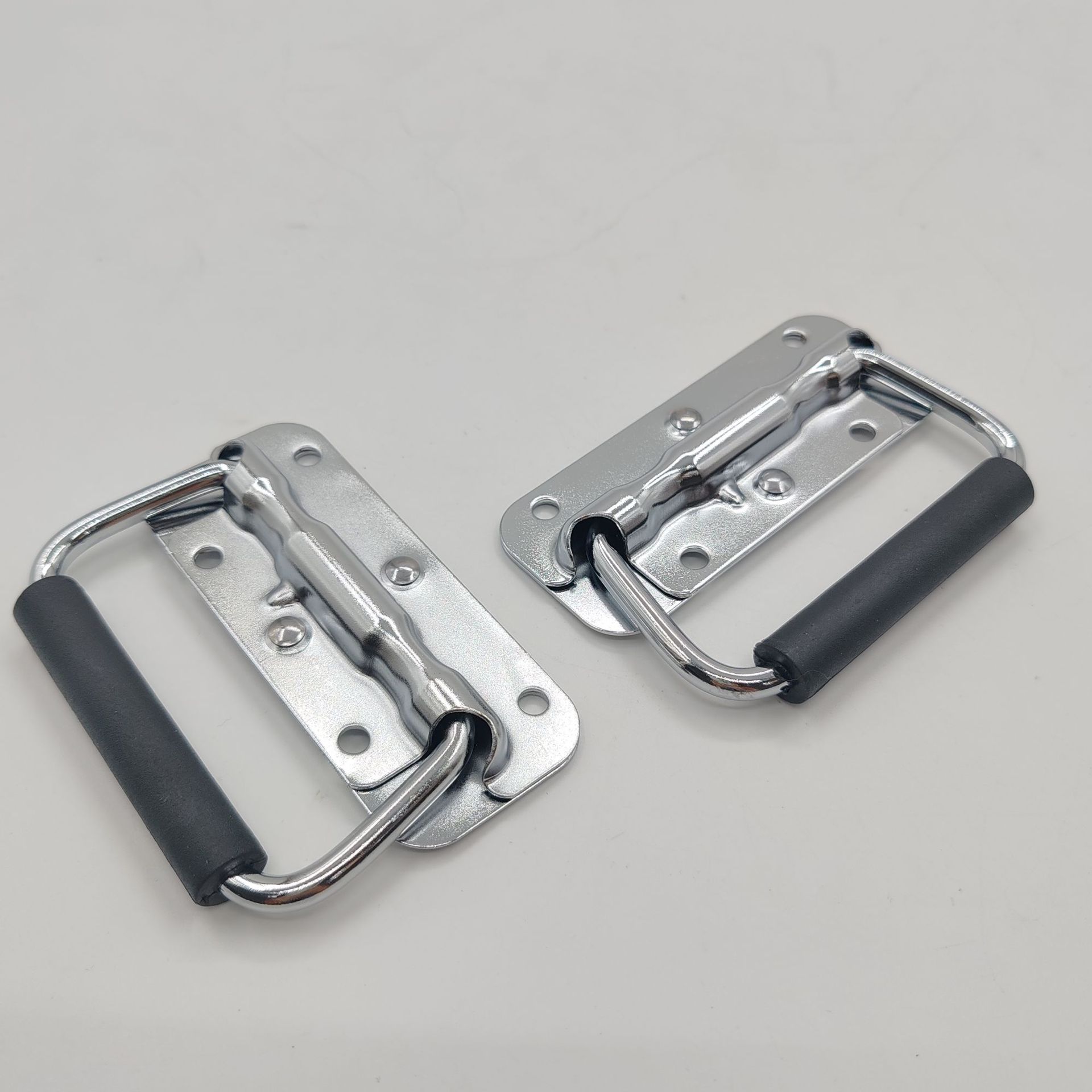 Stainless steel handle manufacturer produces transport box flight…