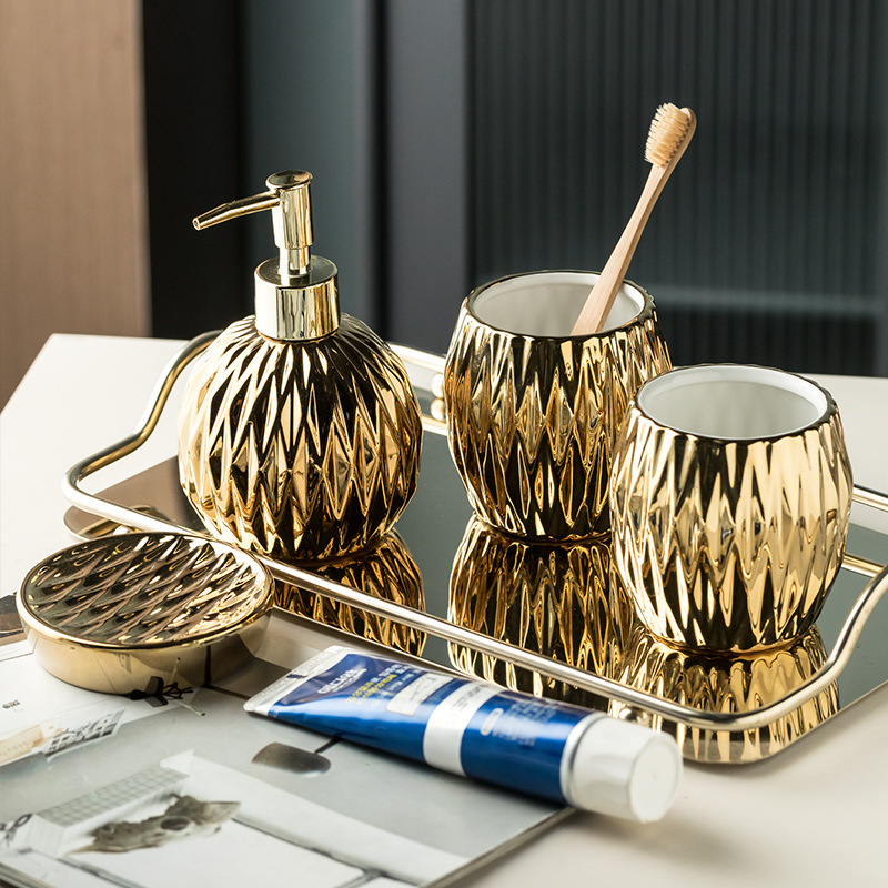 Luz americana de lujo de cerámica baño lavado de cuatro piezas de baño suministros muestra sala de cerámica decoración traje de baño transfronterizo