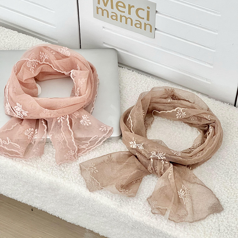 Bufandas coreanas delgadas frescas y elegantes color retro bordado bufandas cuadradas bufandas de seda de color sólido bufandas de seda al por mayor