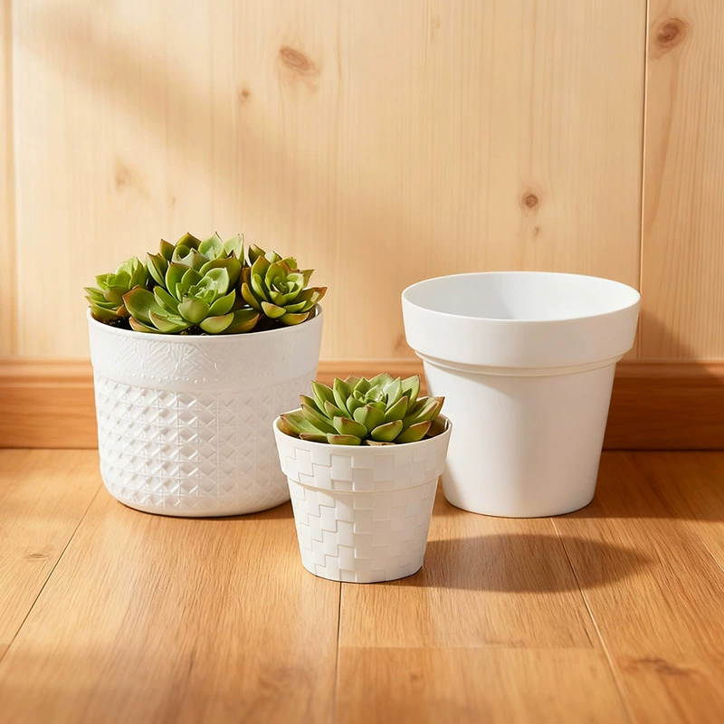Small sophisticated modern plastic flowerpot flower-shaped