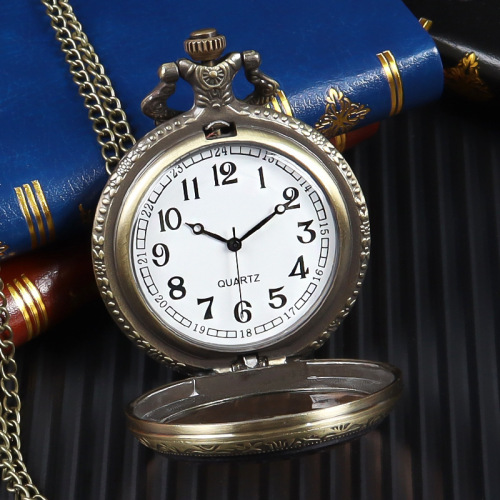 New Style Fashion Gift Quartz Flip Dial Tea Glass Cuckoo Clock Watch European and American Necklace Retro Cuckoo Clock Wholesale