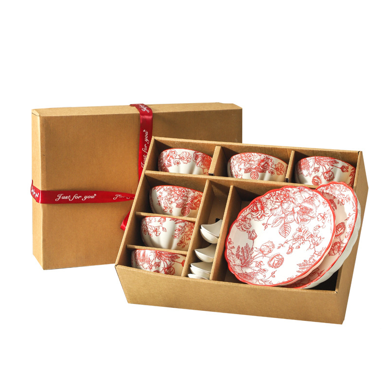 Regalos de boda nostálgicos de alto valor de rosas rojas de cerámica platos set caja de regalo de nueva casa regalo de bodas