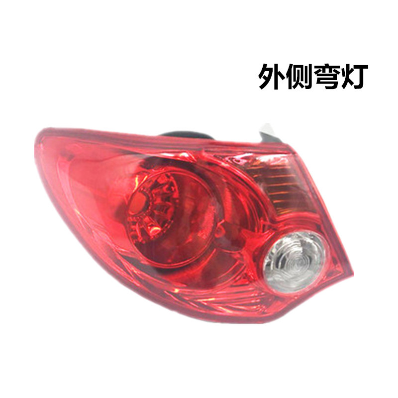 Suitable for 08-09-10 modern Yuedong rear tail light old Yuedong rear brake light Yuedong tail light assembly