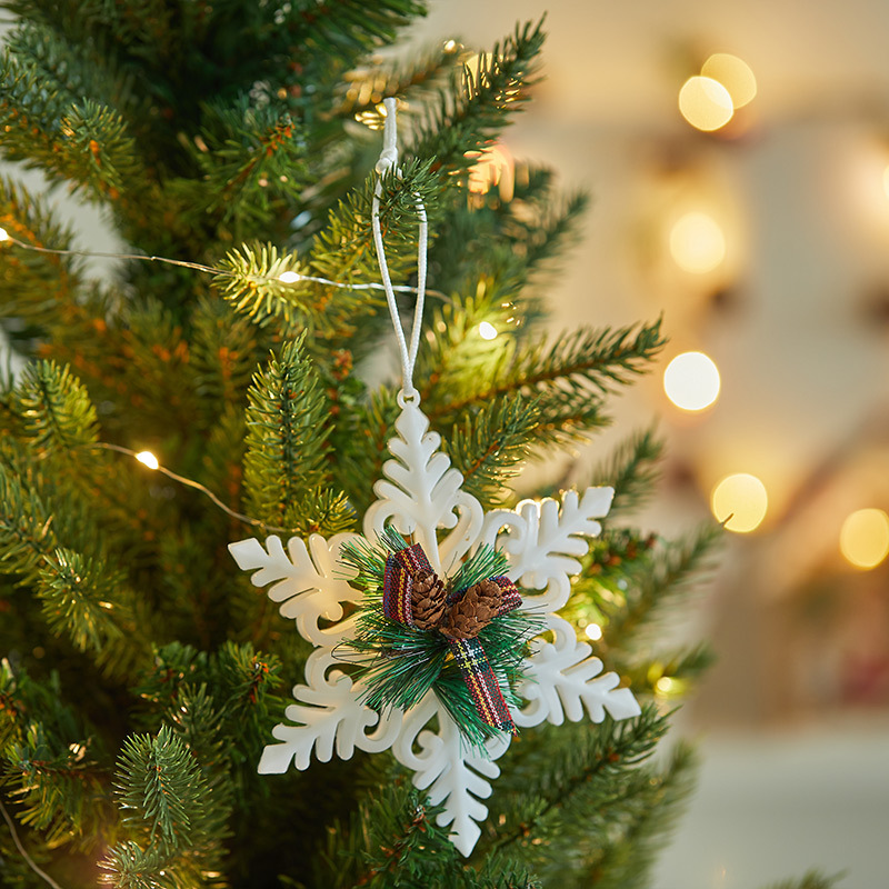 Christmas Tree Ornaments Set – 30+ Wooden & Festive Hanging Decorations (Horses, Snowflakes, Angels & More, Holiday Home & Store Display)_voghion.com