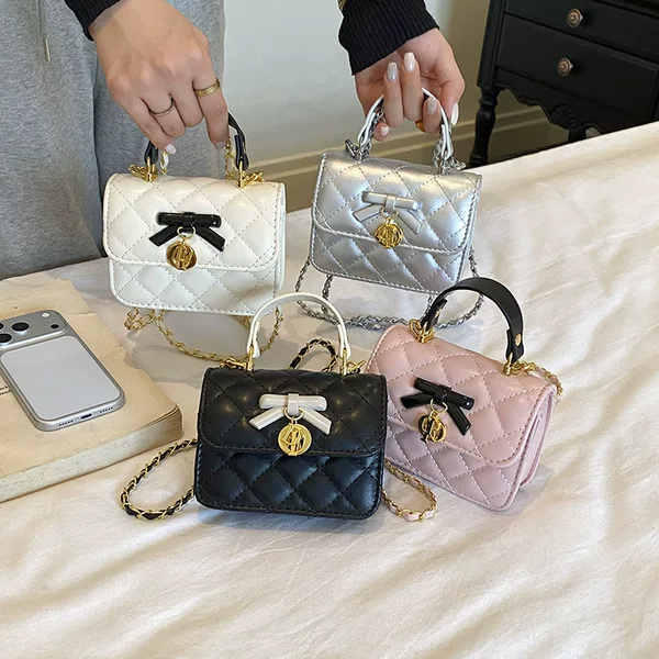 Cross-border mini children's handbag 2026 autumn and winter quilted sweet small square bag trendy bow parent-child crossbody bag