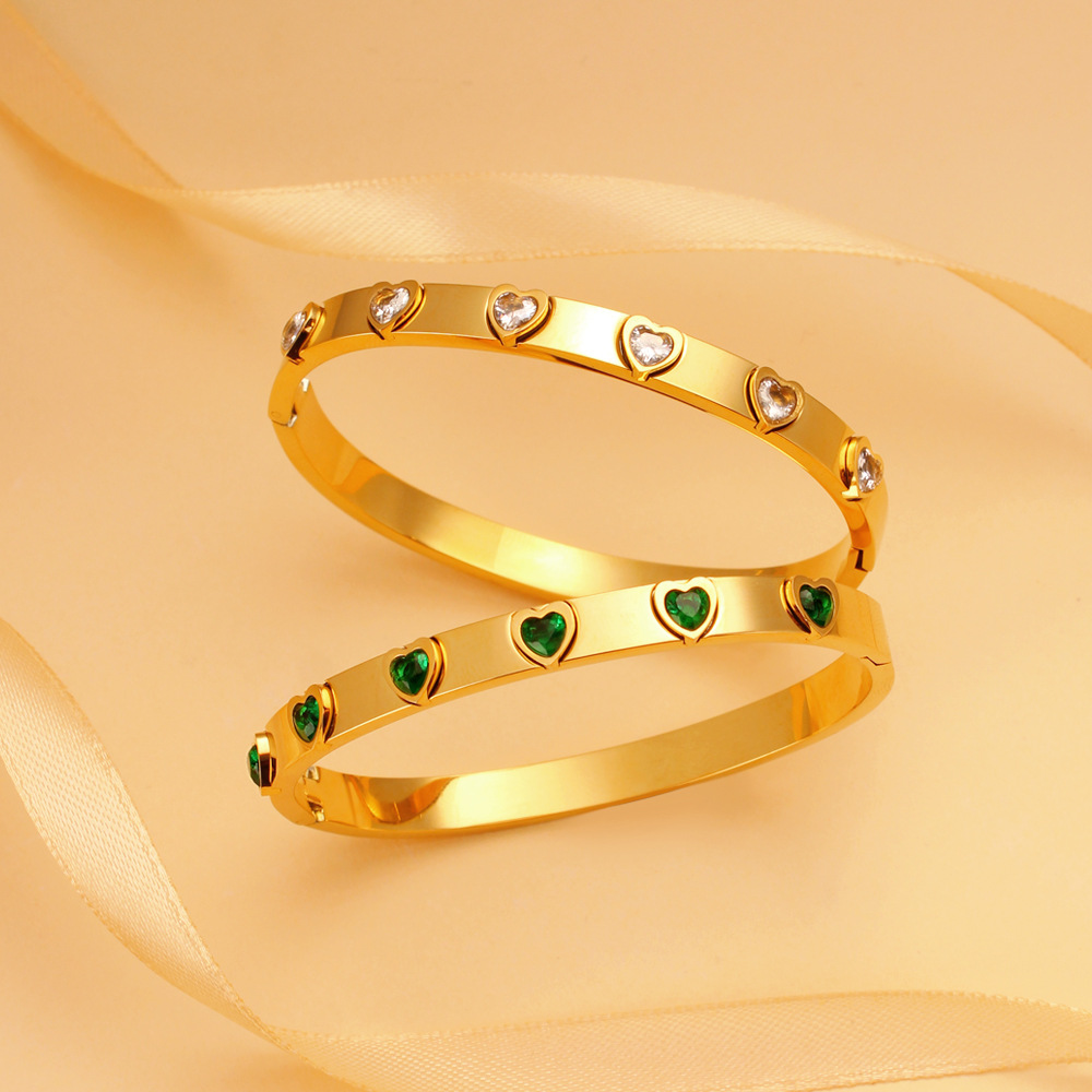 Heart Shape Pattern Women's Gender Casual Simple Style Heart Shape 304 Stainless Steel Zircon Bangle In Bulk
