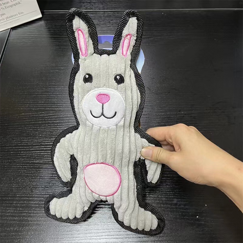 덮힌 회색 토끼