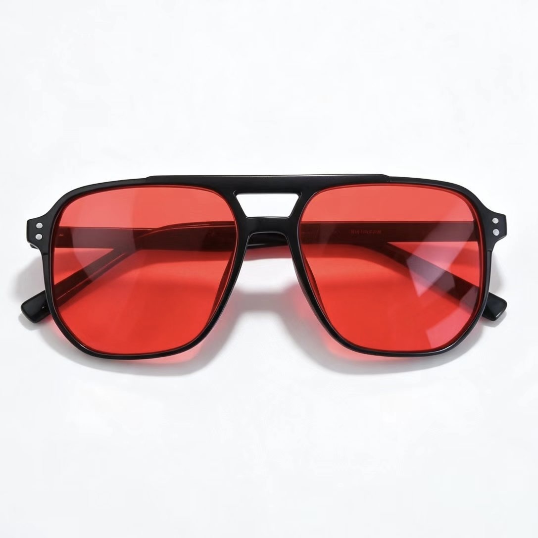 Black frame red film