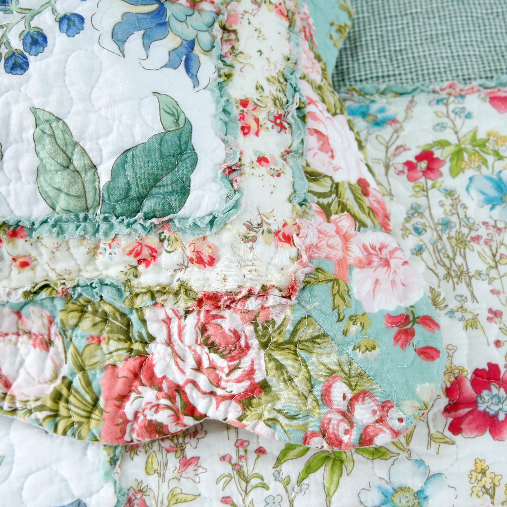 Cotton Patchwork Bedding Set Handmade Pastoral Style Four-piece_voghion.com