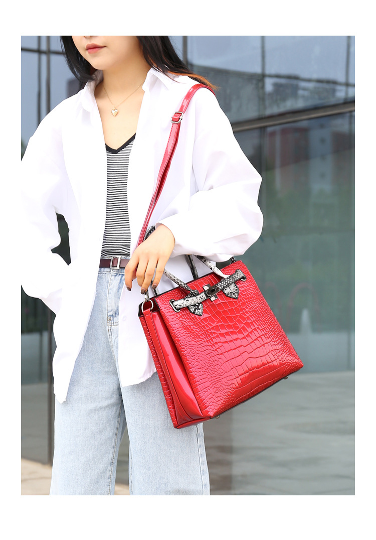 New European and American fashion crocodile pattern crossbody single-shoulder handbag bags for women, wholesale of mother and child set bags undefined