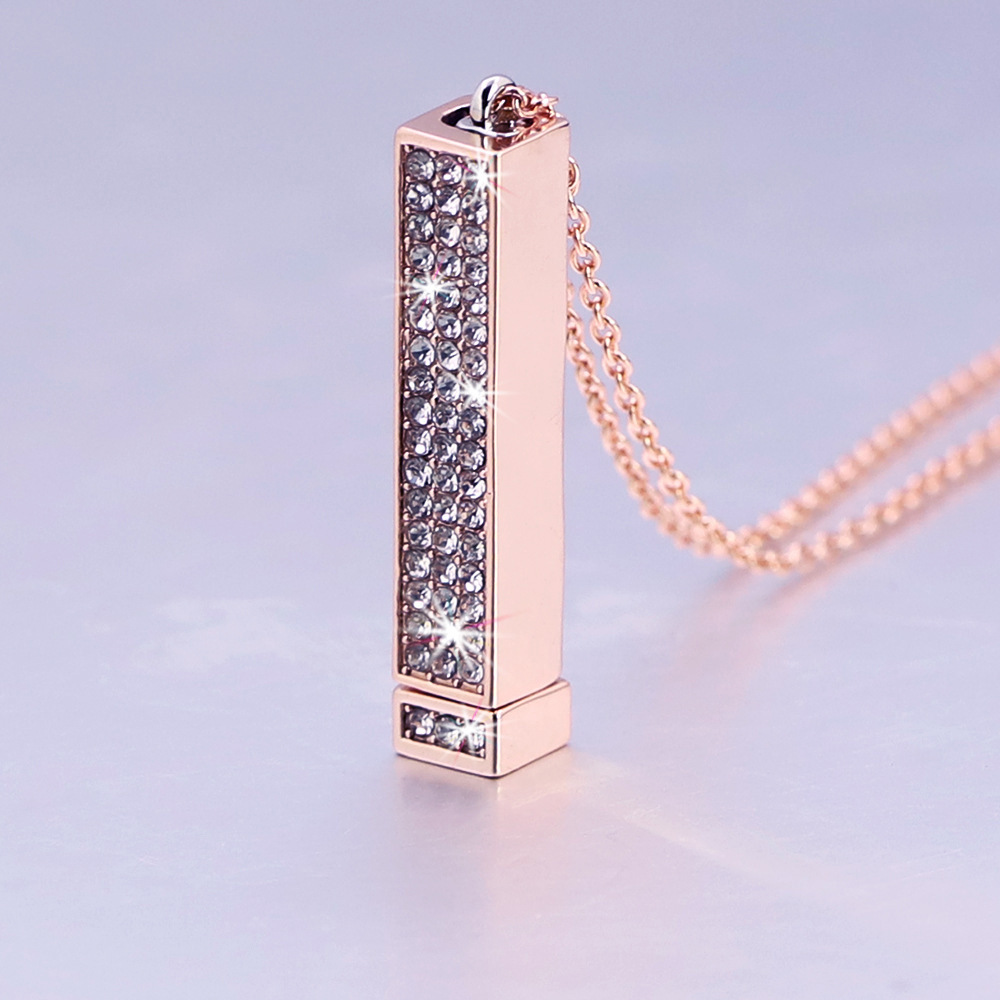 Necklace Image 7