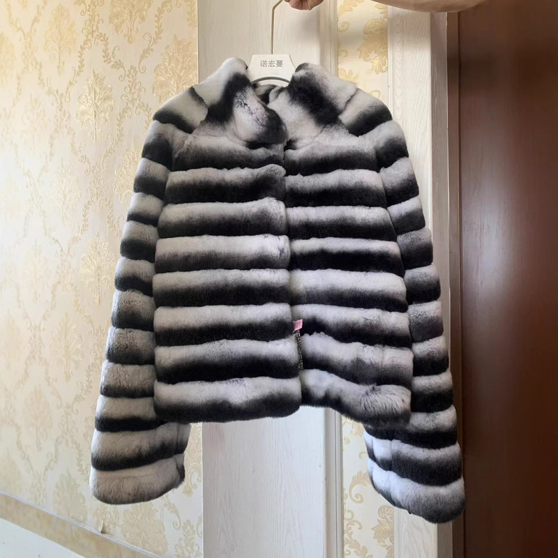 New Totoro Pattern Rex Rabbit Fur Coat for Women, Short Style for Young Petite Figures, Real Fur Stand Collar New Totoro Pattern Rex Rabbit Fur Coat for Women, Short Style for Young Petite Figures, Real Fur Stand Collar