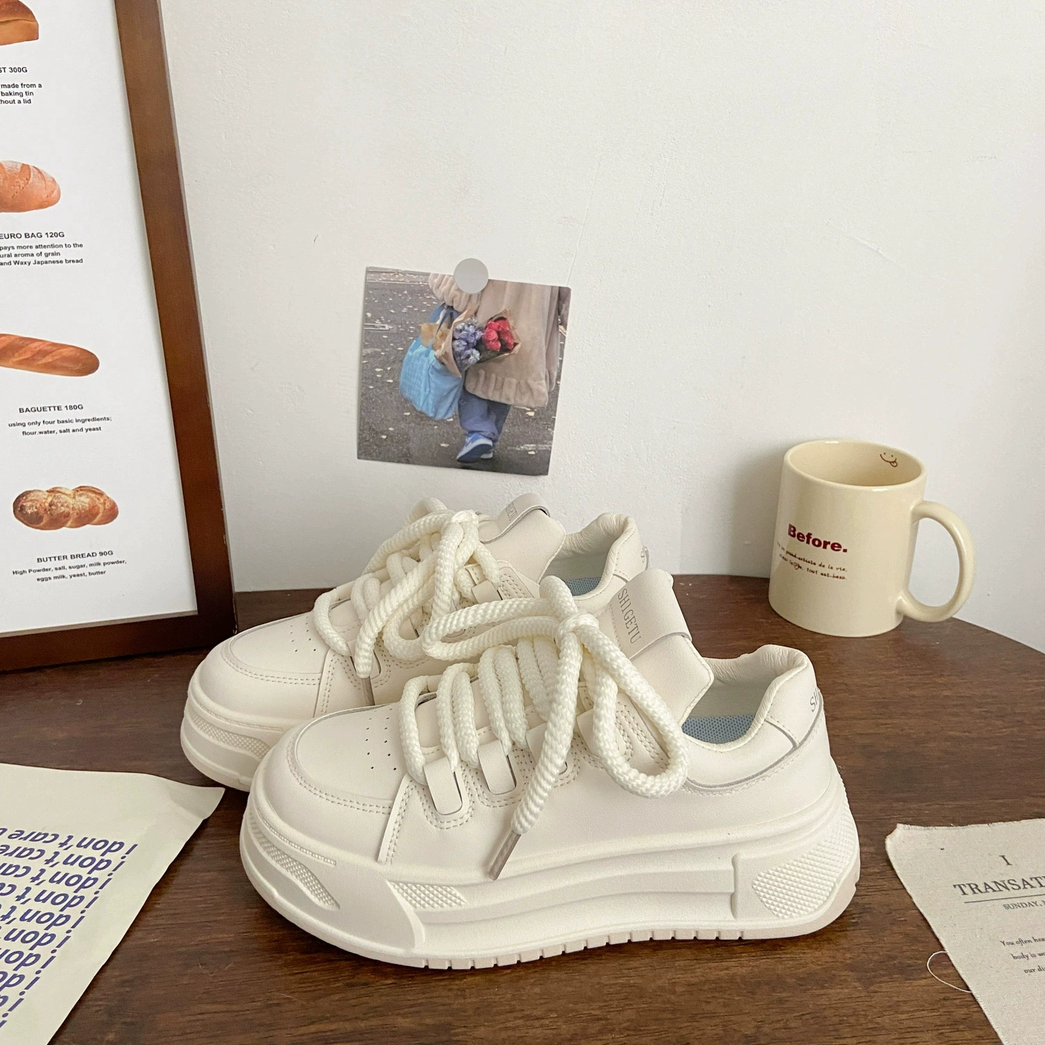 Белые туфли на кремовой платформе, женские кексы, весна и осень, новинка 2024 года, нишевые туфли, студенческие кожаные панельные туфли