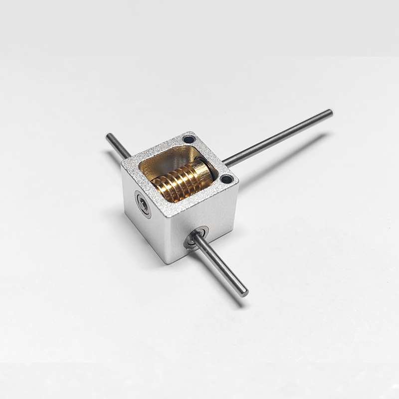 2/3mm迷你蜗轮蜗杆箱 直角器小型90度减速齿轮箱换向器传动箱