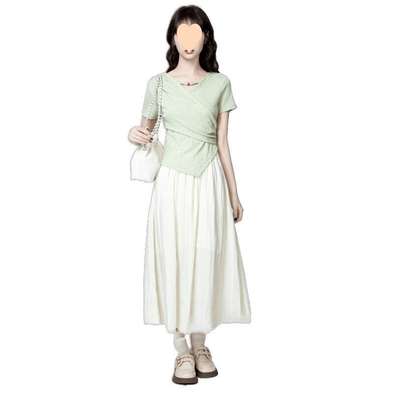 绿色领短袖恤女夏季2025新款不规则交叉收腰显瘦正肩体恤短上衣|undefined